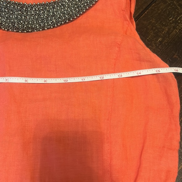 Lightweight linen dress with beaded neckline - Picture 4 of 9